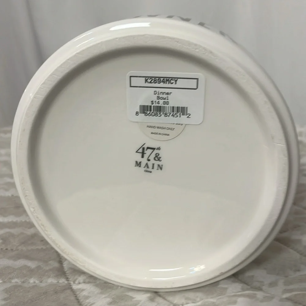 NIB NWT 47th &Main white Ceramic Pet “Dinner” bowl 6” x 2” depth black print